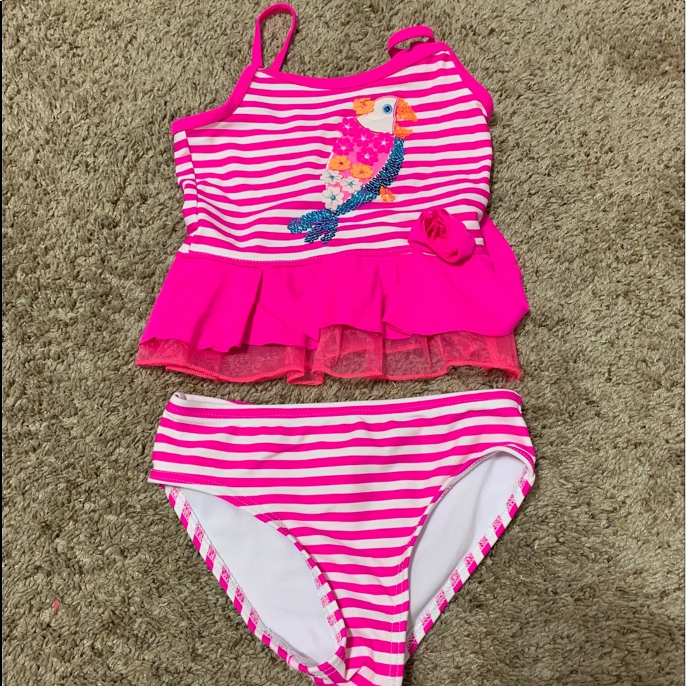 Girl swimsuit